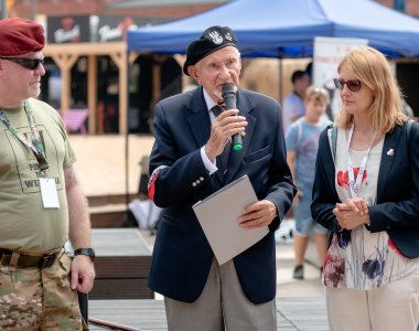 Wycieczka: 3. Piknik Fundacji Pomoc dla Weterana w łódzkiej Manufakturze